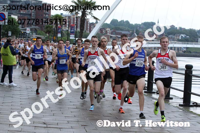 Start of the Gateshead Harriers Quayside 5k Road Race. Photo: David T. Hewitson/Sports for All Pics